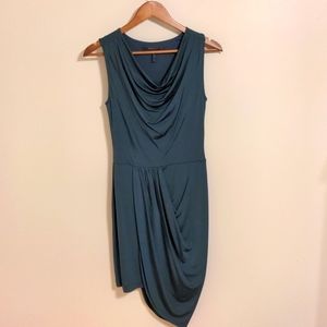 BCBG maxazria green dres